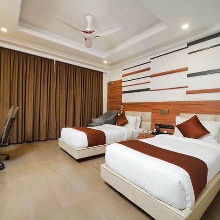 Classic Regency Alappuzha Экстерьер фото